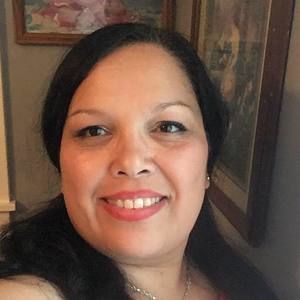 Meet your Posher, Leticia